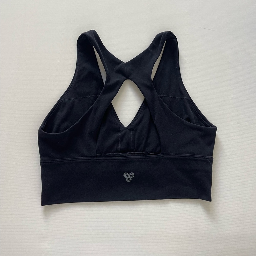 Aritzia tnaBUTTER Volleyball Sports Bra